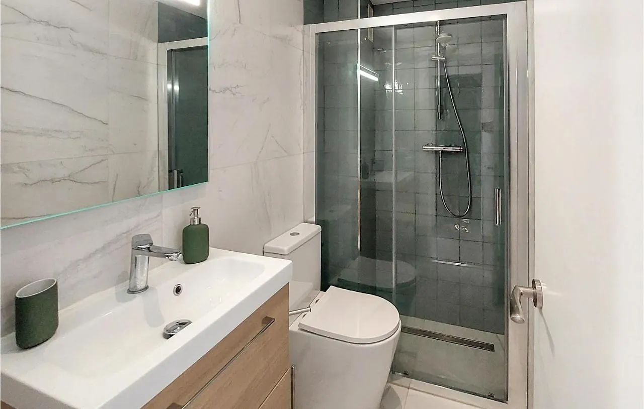 2 Bedroom Amazing Apartment In Mijas
